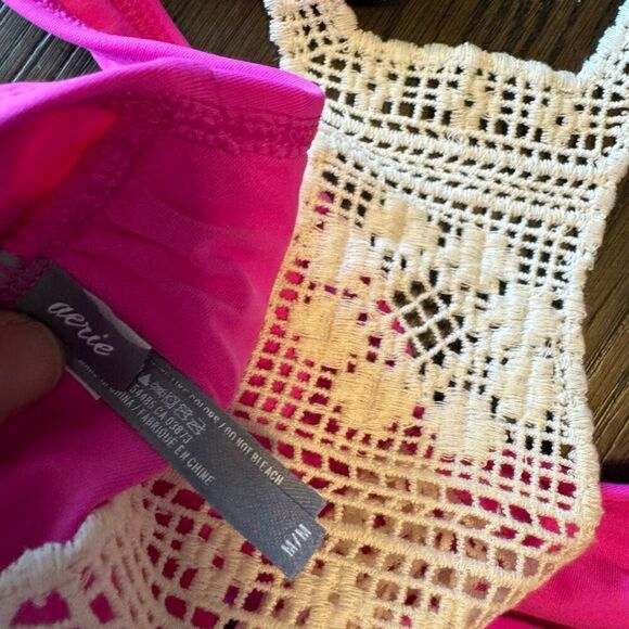 Aerie Fuchsia Hot Pink Crocheted Back Racerback Swim Bikini Top Medium - Picture 4 of 4